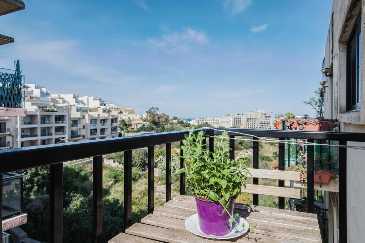 Stylish 3 Bedroom Apartment - St. Julians - 5 Mins From Balluta Bay Saint Julian's Екстер'єр фото